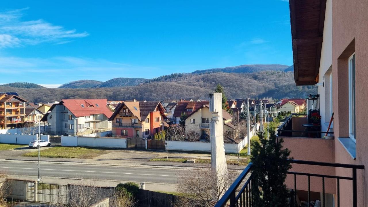 Râșnov Loft Apartamento Exterior foto